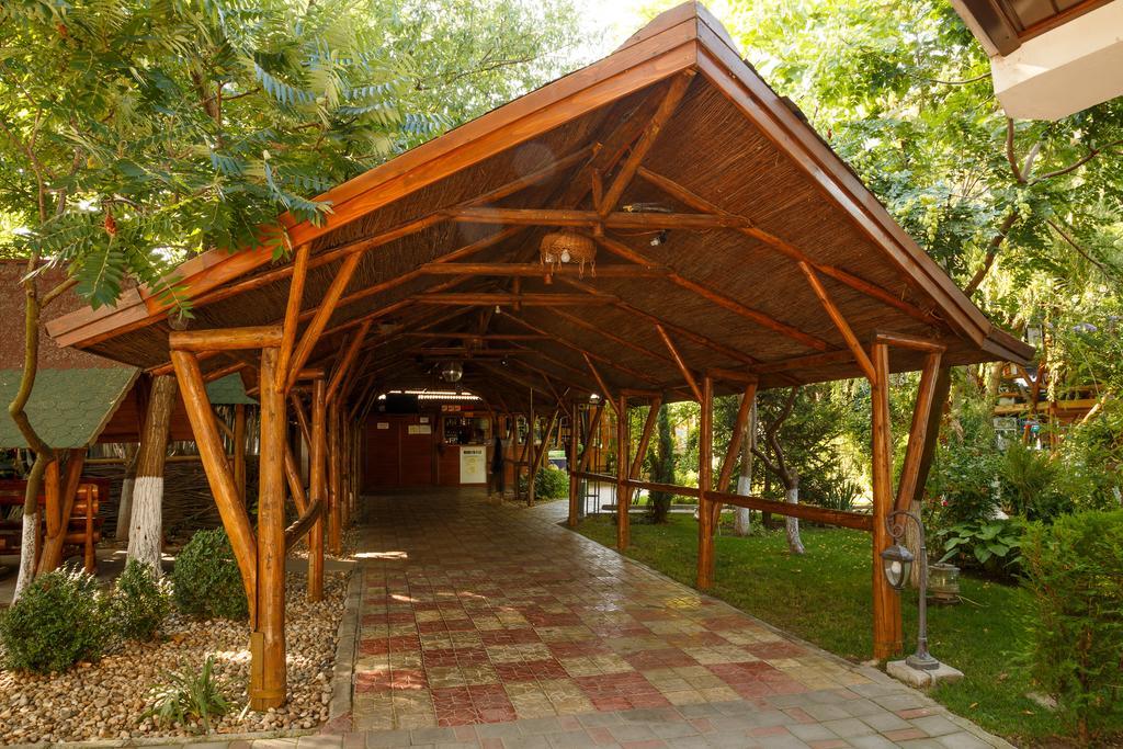 Hotel Insula Tulcea Extérieur photo
